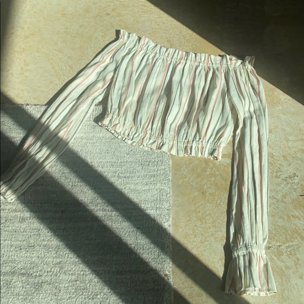 Billabong off the shoulder crop top